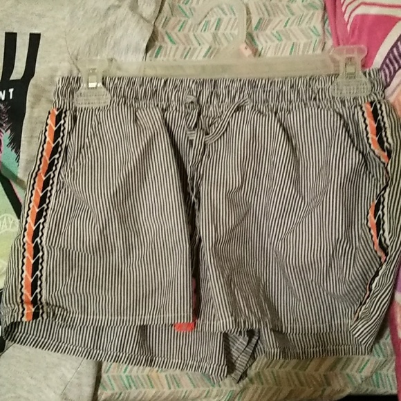 Clothes - Picture 2 of 5